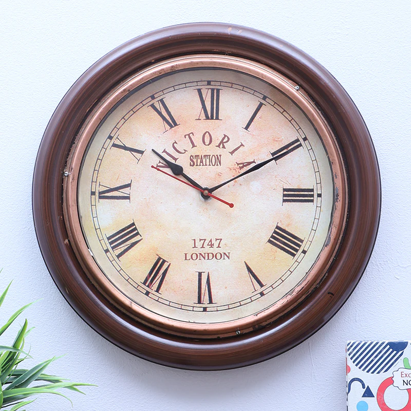 Timber Tempus Wood Wall Clock